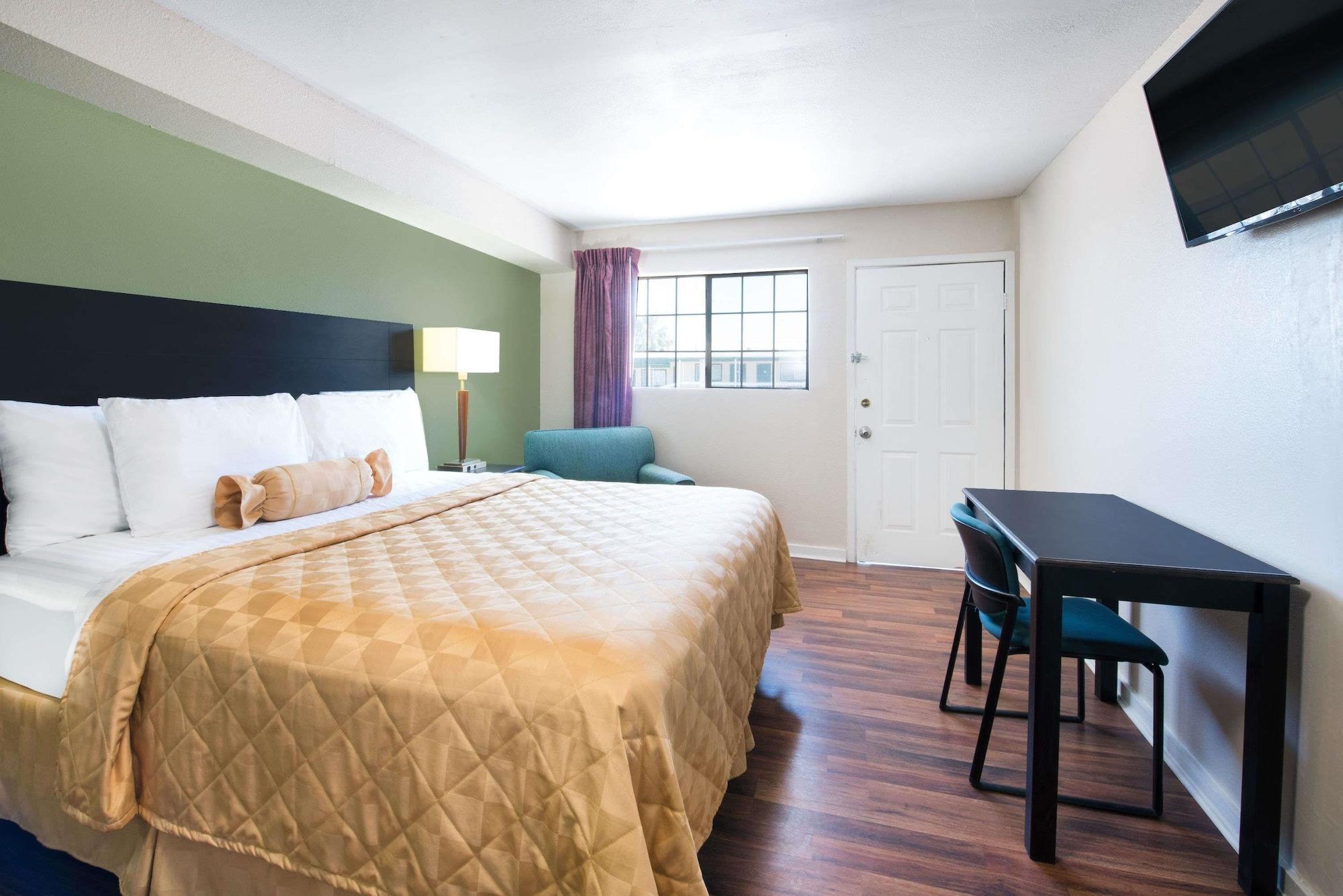 Executive Inn & Kitchenette Suites-إيغل باس المظهر الخارجي الصورة