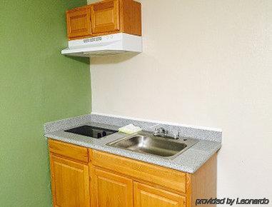 Executive Inn & Kitchenette Suites-إيغل باس المظهر الخارجي الصورة